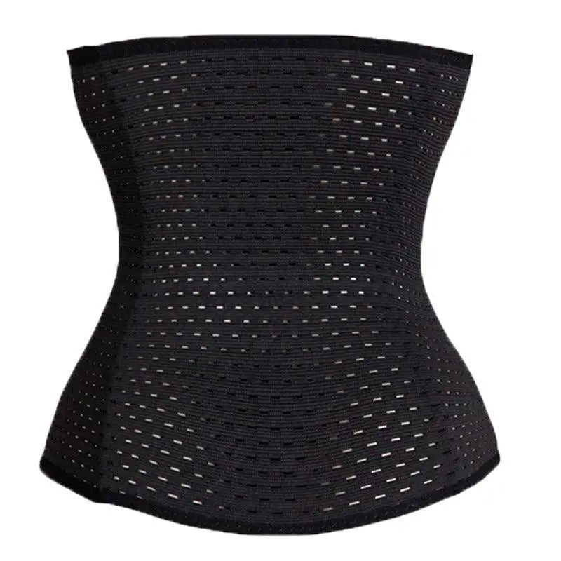 Corset noir perforé avec une forme incurvée en sablier.