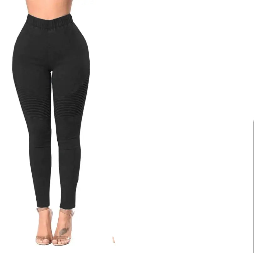 Leggings noirs à taille haute vus sous trois angles.