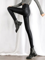 Legging cuir femme élégant et confortable - Taille élastique, liberté de mouvement - Vignette | Modenti