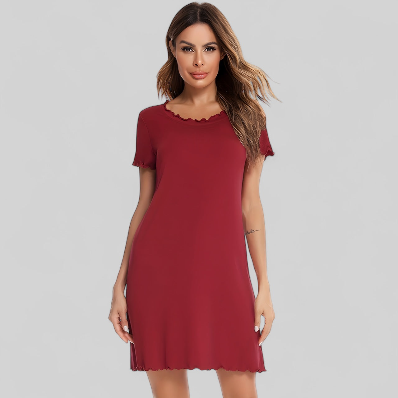 Robe de nuit élégante à manches courtes et détails ondulés - Bordeau / S